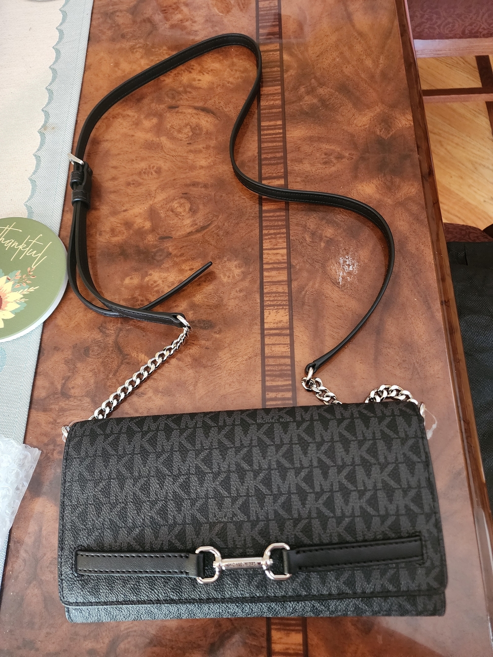 🖤NWT Michael Kors Carson Large Wallet on Chain Crossbody – Black - Picture 3 of 5
